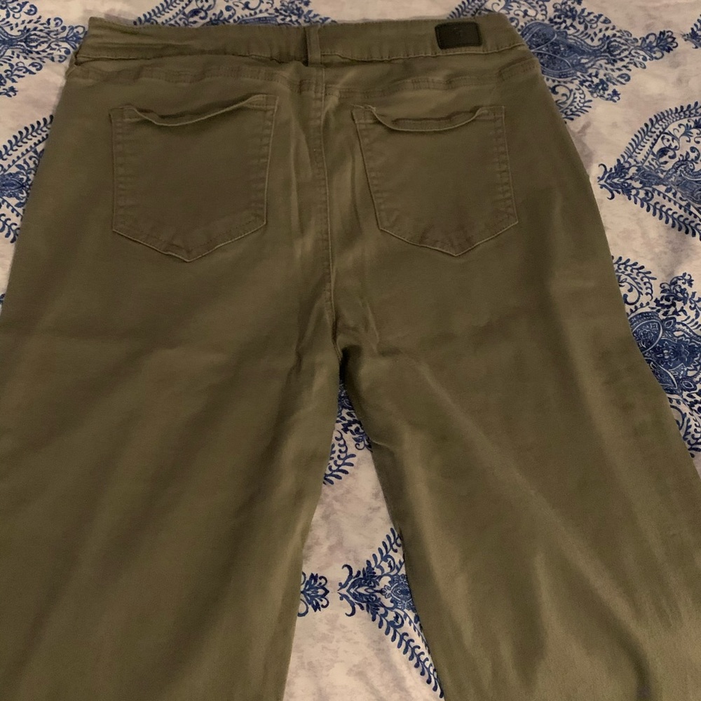 Juniors Olive Straight Leg Jeans - Picture 2 of 3